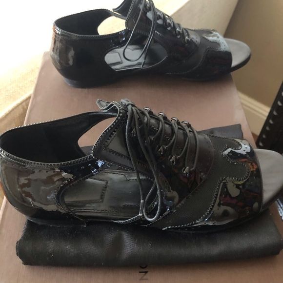 Givenchy Delaney patent leather sandals - Picture 2 of 7